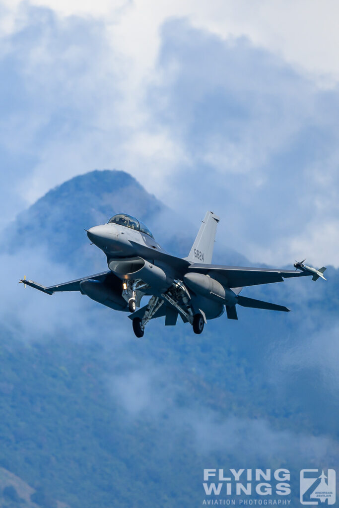 20231106 f 16 taiwan  9229 zeitler 683x1024 - Chasing Tigers in Taiwan - ROCAF over the Fence