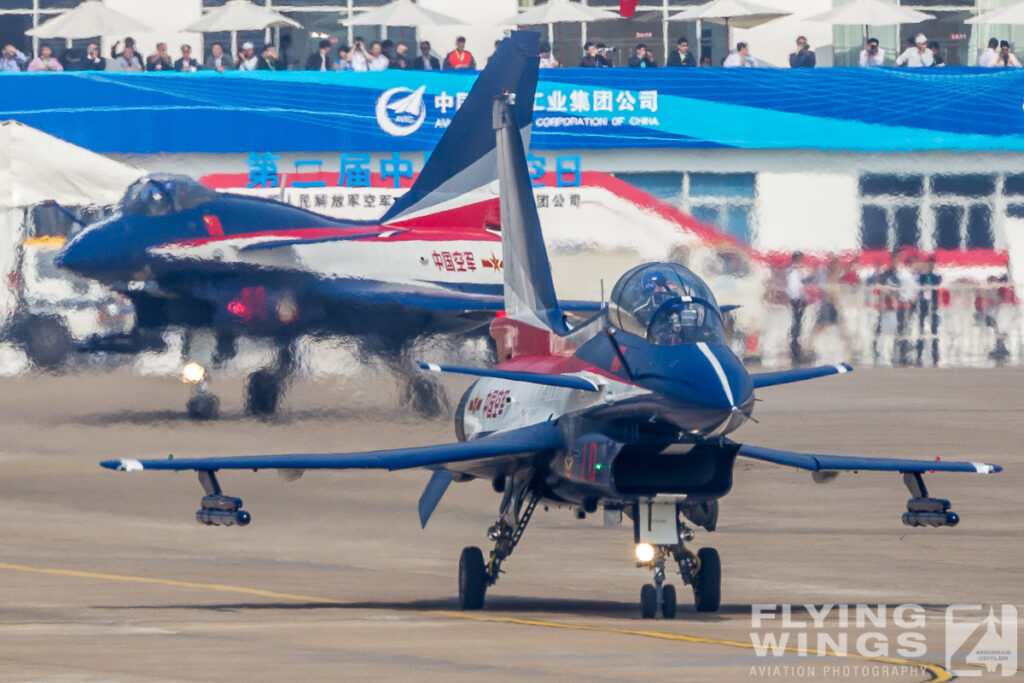 20101117 j 10 taxiway   1438 zeitler 1024x683 - Zhuhai Airshow 2010