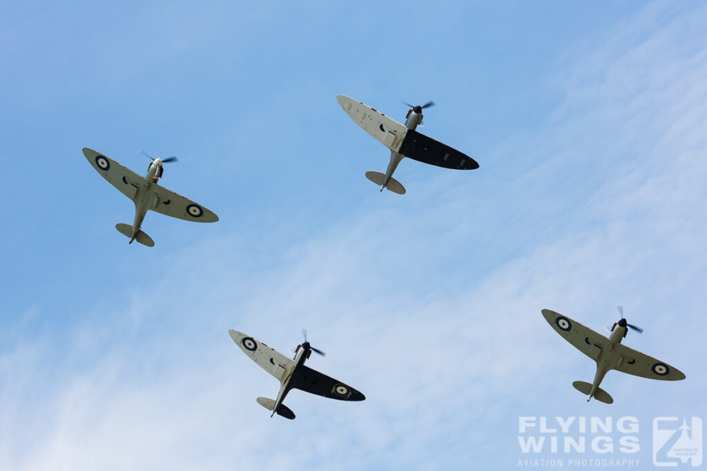spitfires   7376 zeitler 1024x683 - Flying Legends Duxford 2014