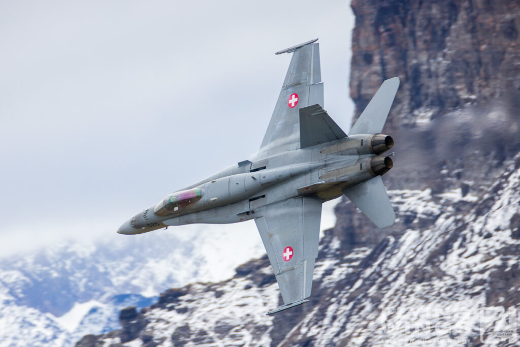 hornet 7548 zeitler 1024x683 - Axalp Alpine Airshow 2021