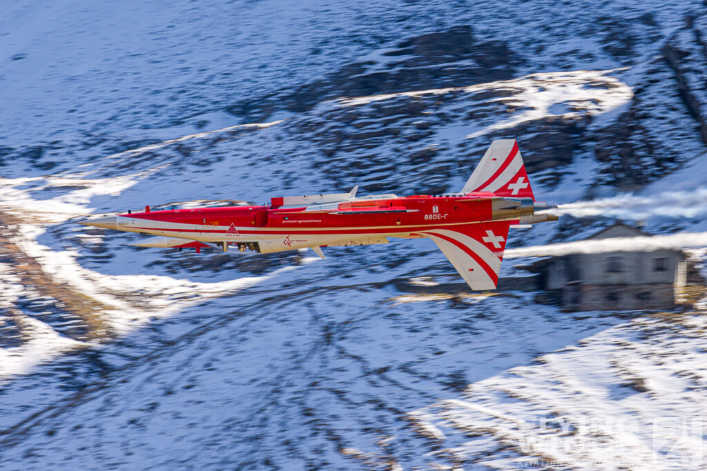 patrouille suisse 6230 zeitler 1024x683 - Axalp Alpine Airshow 2021
