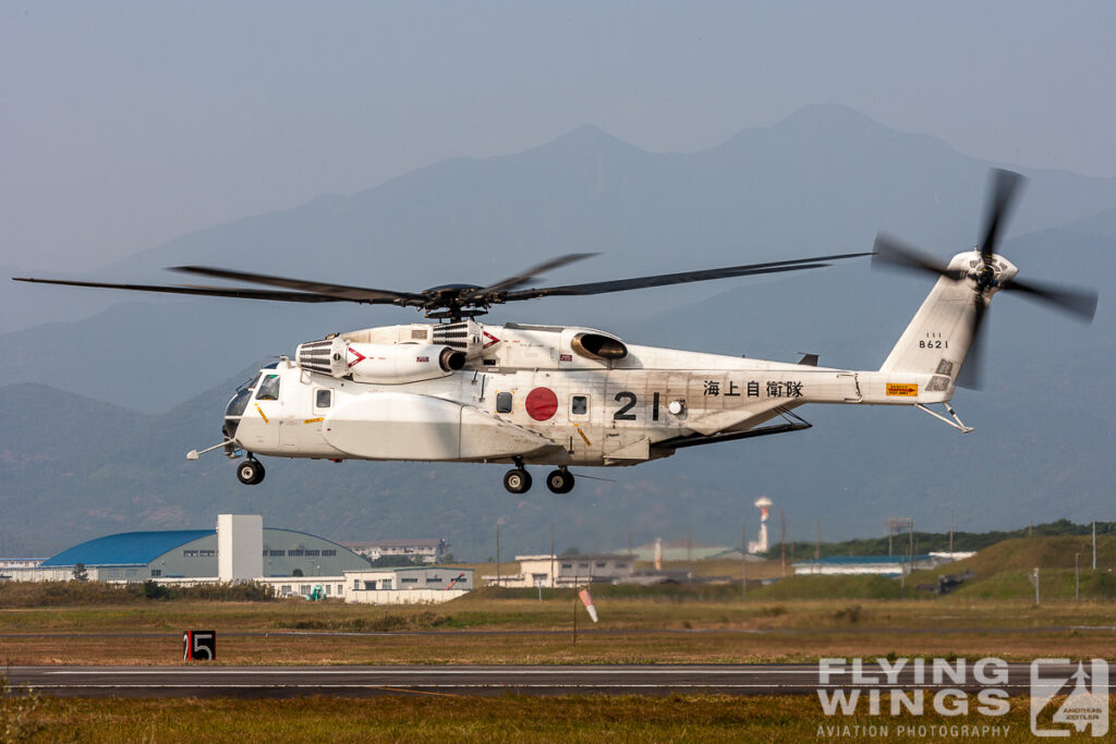 20101112 mh 53 sea stallion   5975 zeitler 1024x683 - Colourful Kyushu - Chasing Aggressors, Orions and much more in Japan